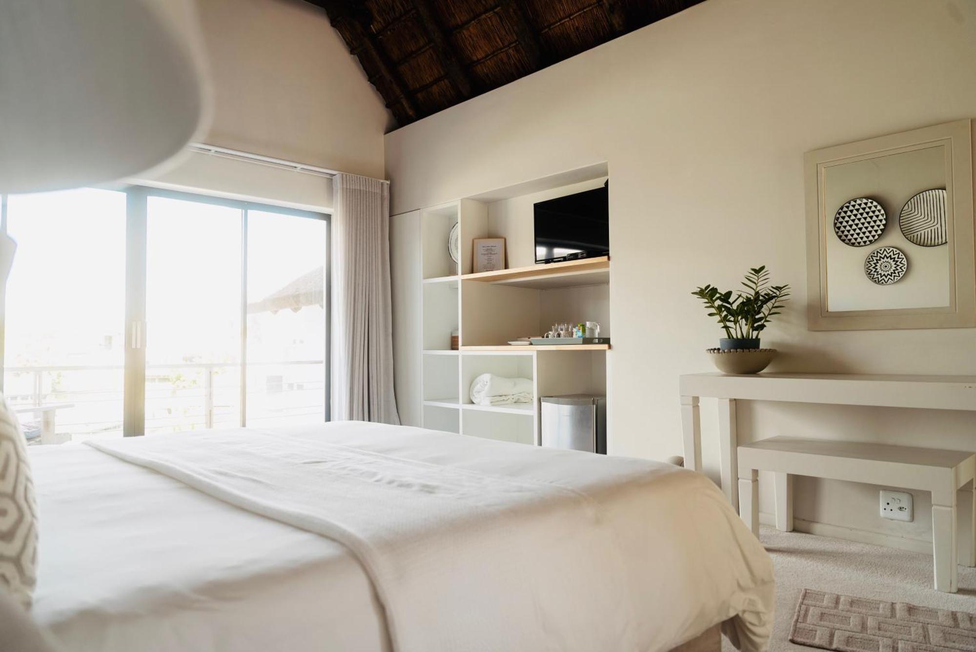 Canal Guest House - Waterfront Boutique Bed & Breakfast - Solar Power St. Francis Bay Exterior foto