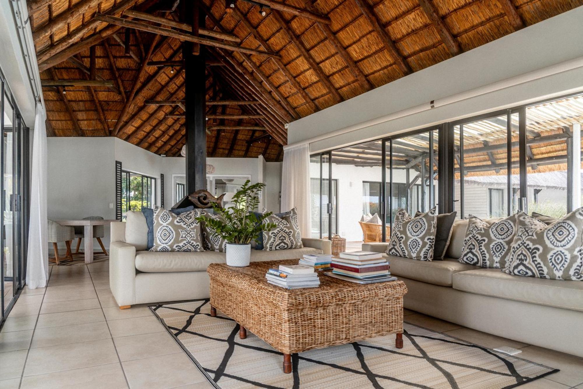 Canal Guest House - Waterfront Boutique Bed & Breakfast - Solar Power St. Francis Bay Exterior foto